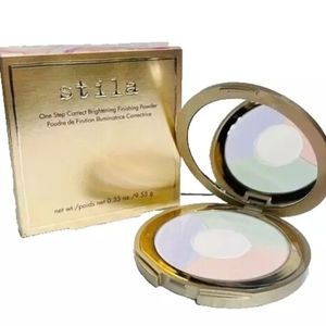 Stila - One Step Correct Brightening Finishing Powder - "LIGHT" - New In Box
